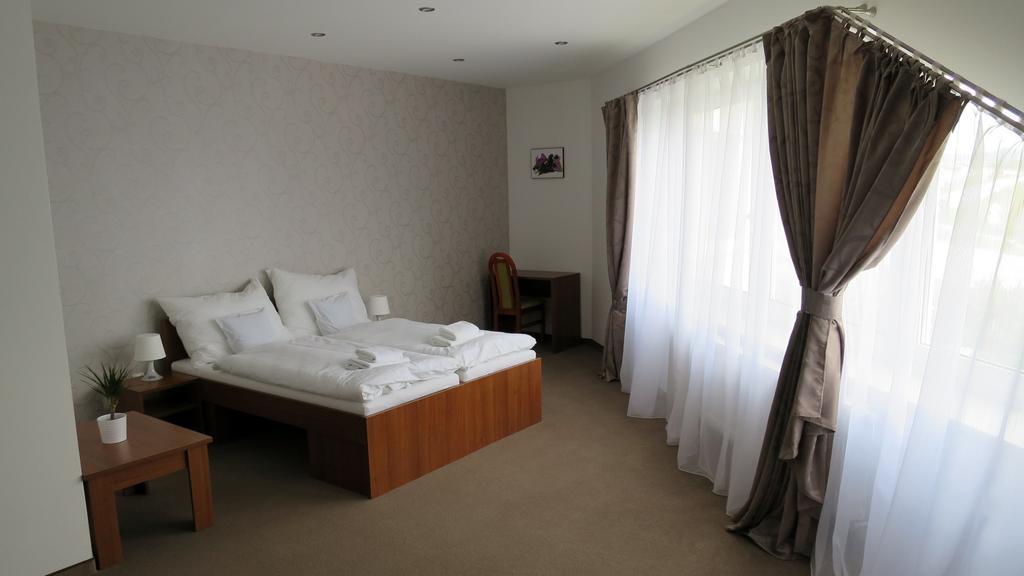 Penzion Lapas U Hoffera Нитра Номер фото